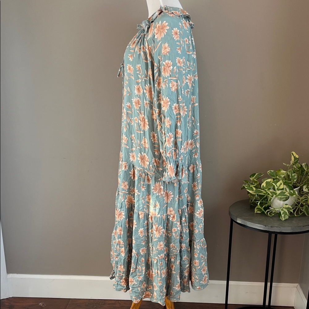 Boho Floral Tiered Long Sleeve Maxi Dress - Pale Blue Floral - Picture 6 of 9